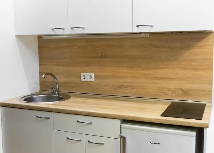 Artilerijas Iela 25 Dzīvoklis *