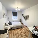Artilerijas Iela 25 아파트 리가